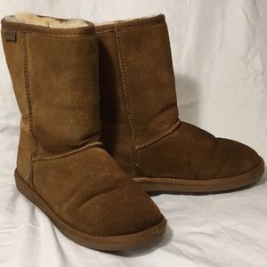 BEARPAW Shearling/Suede Mid Boot is SUPER WARM!!